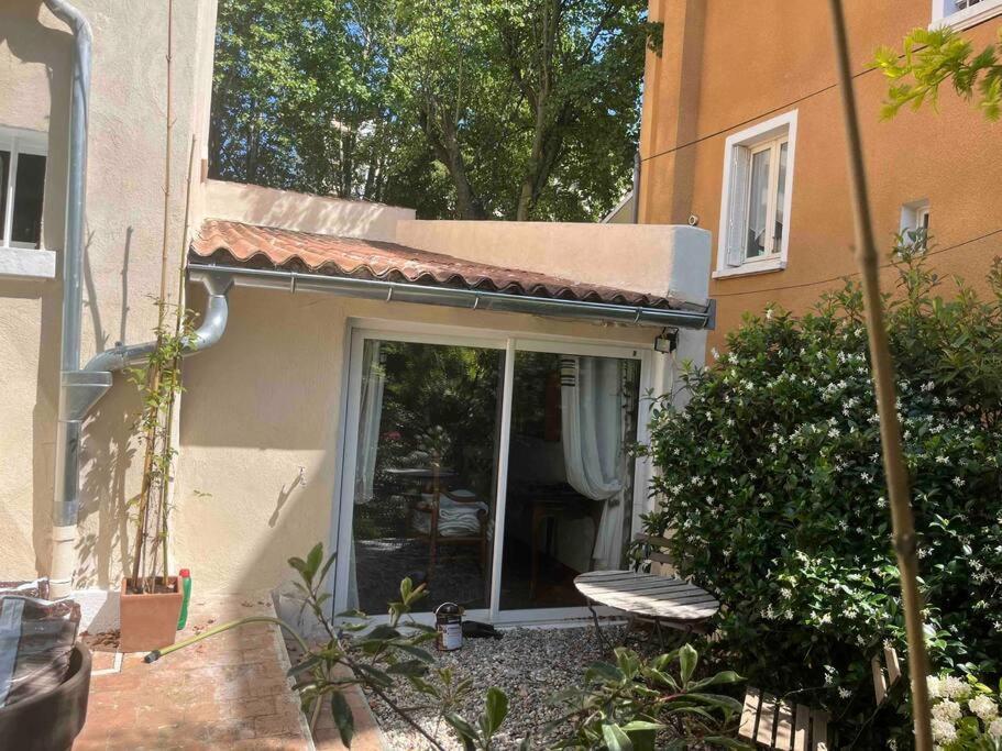 Апартаменты Studio Close Fourviere Very Quiet & Small Terrace Лион Экстерьер фото